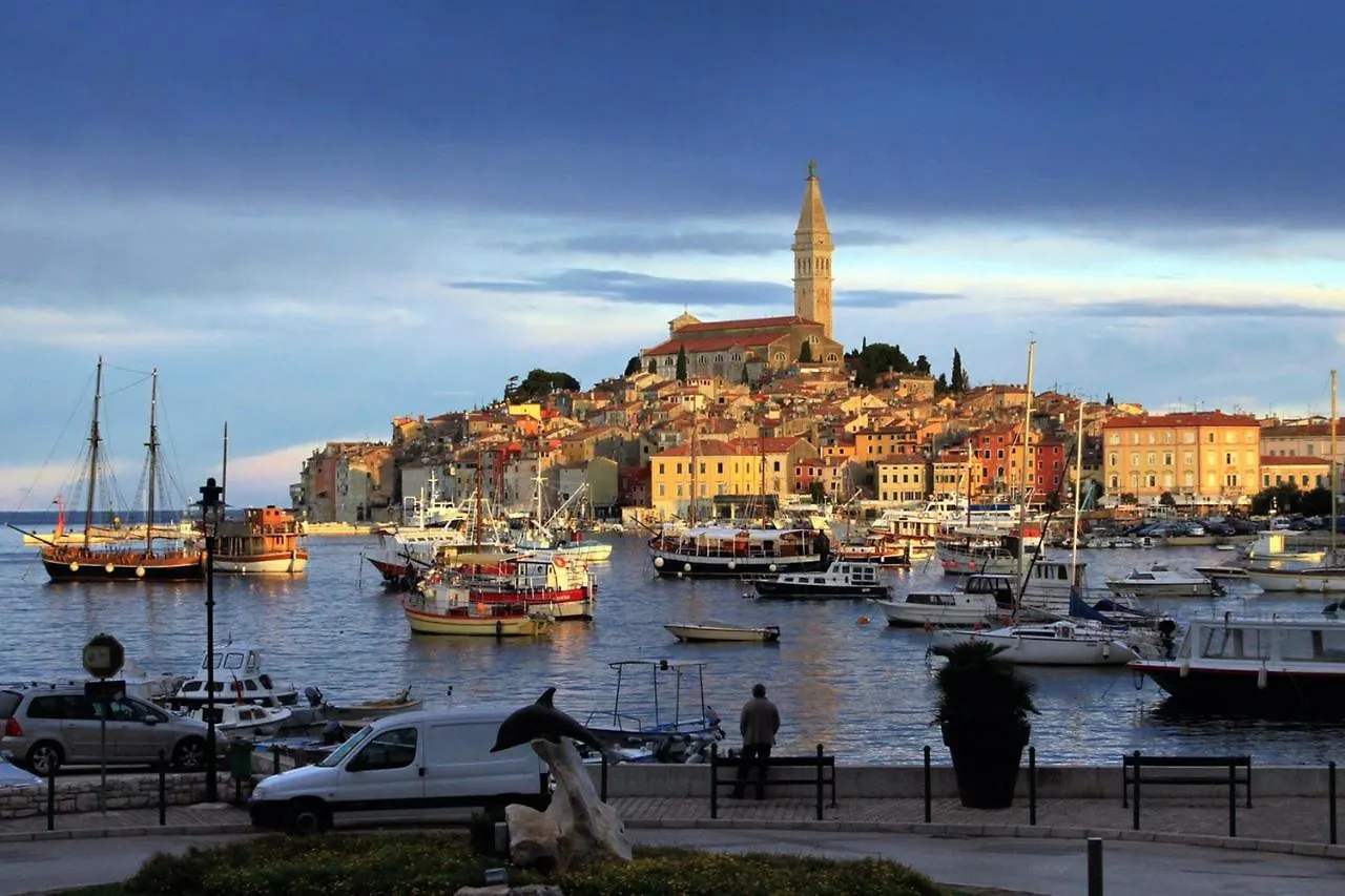 Apartments With A Parking Space Rovinj - 21987